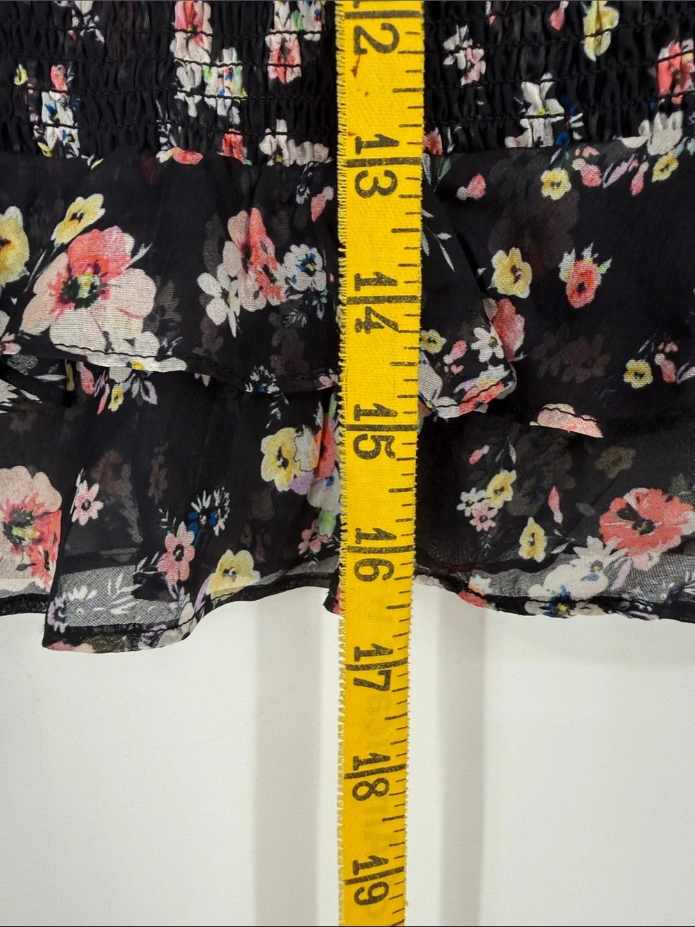 Intermix Black Floral Smocked Ruffle Hem Mini Skirt 100% Silk size 6
